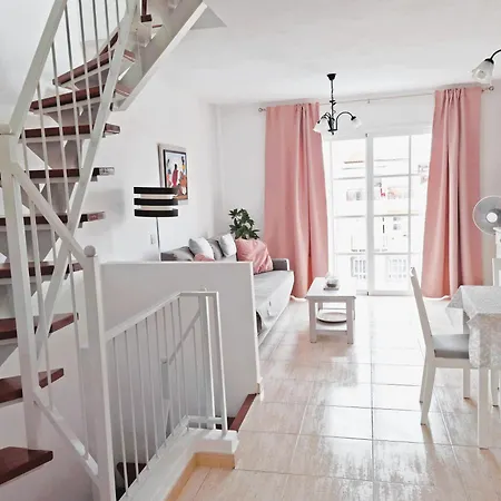 Casa Deborah Tatil Evi